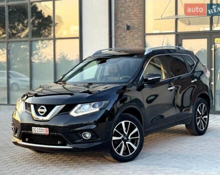 Черный Ниссан ИксТрейл, объемом двигателя 2 л и пробегом 220 тыс. км за 17990 $, фото 5 на Automoto.ua