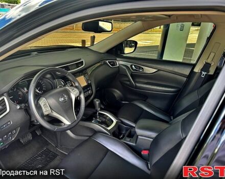 Черный Ниссан ИксТрейл, объемом двигателя 1.6 л и пробегом 93 тыс. км за 19500 $, фото 5 на Automoto.ua