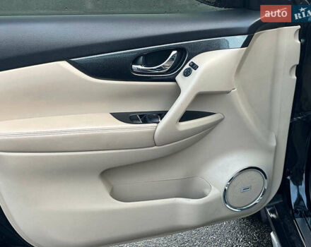 Черный Ниссан ИксТрейл, объемом двигателя 2.5 л и пробегом 92 тыс. км за 22990 $, фото 28 на Automoto.ua