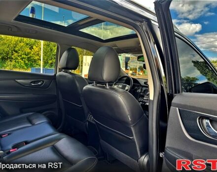 Черный Ниссан ИксТрейл, объемом двигателя 1.6 л и пробегом 93 тыс. км за 19500 $, фото 6 на Automoto.ua