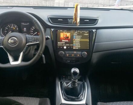 Черный Ниссан ИксТрейл, объемом двигателя 2 л и пробегом 156 тыс. км за 17000 $, фото 6 на Automoto.ua
