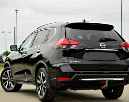 Черный Ниссан ИксТрейл, объемом двигателя 1.6 л и пробегом 47 тыс. км за 13800 $, фото 4 на Automoto.ua
