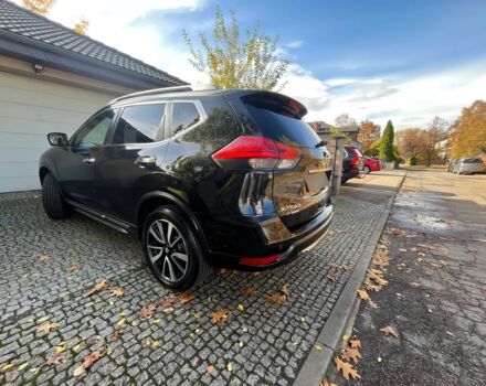 Черный Ниссан ИксТрейл, объемом двигателя 2 л и пробегом 50 тыс. км за 12300 $, фото 5 на Automoto.ua