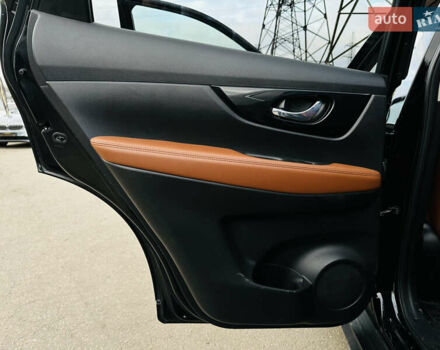 Чорний Ніссан ІксТрейл, об'ємом двигуна 1.6 л та пробігом 246 тис. км за 18500 $, фото 19 на Automoto.ua