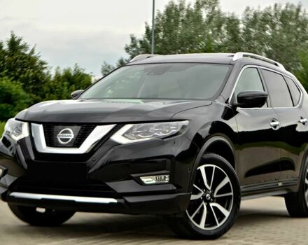 Черный Ниссан ИксТрейл, объемом двигателя 1.6 л и пробегом 47 тыс. км за 13800 $, фото 1 на Automoto.ua