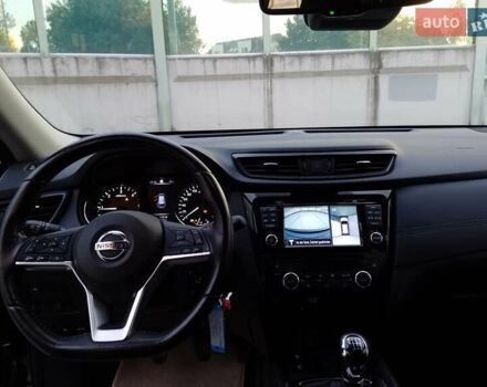 Черный Ниссан ИксТрейл, объемом двигателя 1.6 л и пробегом 63 тыс. км за 16500 $, фото 8 на Automoto.ua
