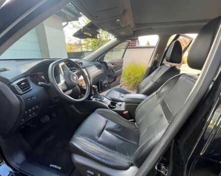 Черный Ниссан ИксТрейл, объемом двигателя 2 л и пробегом 50 тыс. км за 12300 $, фото 6 на Automoto.ua