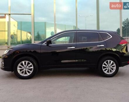 Черный Ниссан ИксТрейл, объемом двигателя 1.6 л и пробегом 63 тыс. км за 16500 $, фото 7 на Automoto.ua