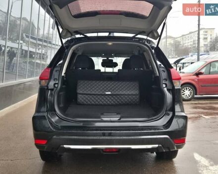 Черный Ниссан ИксТрейл, объемом двигателя 2 л и пробегом 133 тыс. км за 17900 $, фото 26 на Automoto.ua