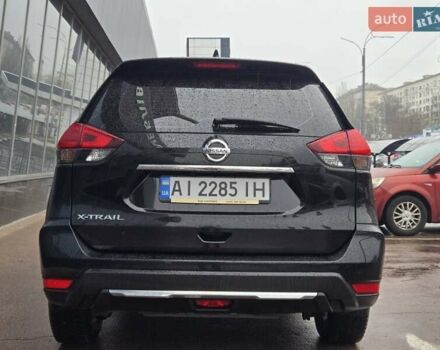 Черный Ниссан ИксТрейл, объемом двигателя 2 л и пробегом 133 тыс. км за 17900 $, фото 5 на Automoto.ua