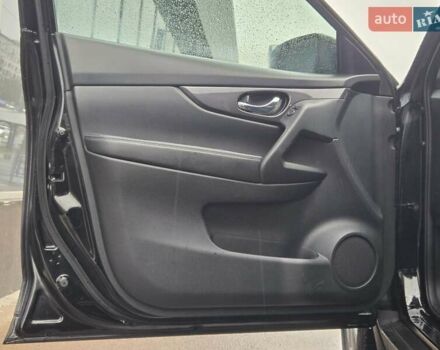 Черный Ниссан ИксТрейл, объемом двигателя 2 л и пробегом 133 тыс. км за 17900 $, фото 15 на Automoto.ua