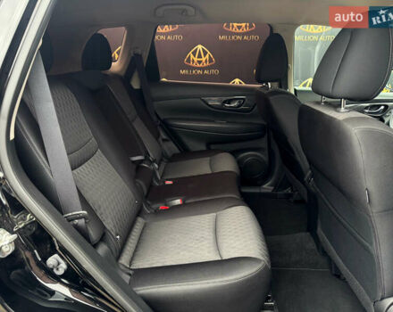 Черный Ниссан ИксТрейл, объемом двигателя 2 л и пробегом 129 тыс. км за 18300 $, фото 10 на Automoto.ua