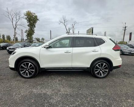 Черный Ниссан ИксТрейл, объемом двигателя 1.3 л и пробегом 169 тыс. км за 17500 $, фото 5 на Automoto.ua