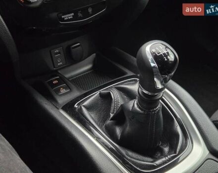 Черный Ниссан ИксТрейл, объемом двигателя 2 л и пробегом 133 тыс. км за 17900 $, фото 24 на Automoto.ua