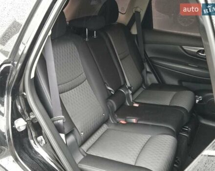 Черный Ниссан ИксТрейл, объемом двигателя 2 л и пробегом 133 тыс. км за 17900 $, фото 14 на Automoto.ua