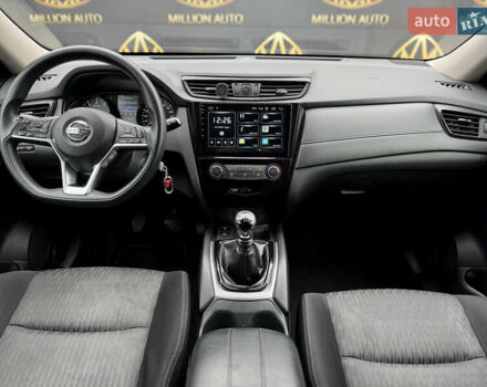 Черный Ниссан ИксТрейл, объемом двигателя 2 л и пробегом 129 тыс. км за 18300 $, фото 17 на Automoto.ua
