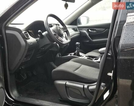 Черный Ниссан ИксТрейл, объемом двигателя 2 л и пробегом 133 тыс. км за 17900 $, фото 7 на Automoto.ua