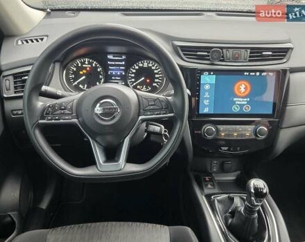 Черный Ниссан ИксТрейл, объемом двигателя 2 л и пробегом 133 тыс. км за 17900 $, фото 20 на Automoto.ua