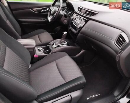 Черный Ниссан ИксТрейл, объемом двигателя 2.49 л и пробегом 54 тыс. км за 20800 $, фото 9 на Automoto.ua