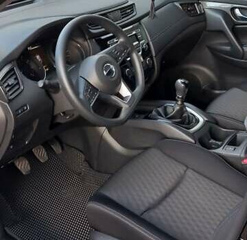 Чорний Ніссан ІксТрейл, об'ємом двигуна 2 л та пробігом 15 тис. км за 28000 $, фото 21 на Automoto.ua