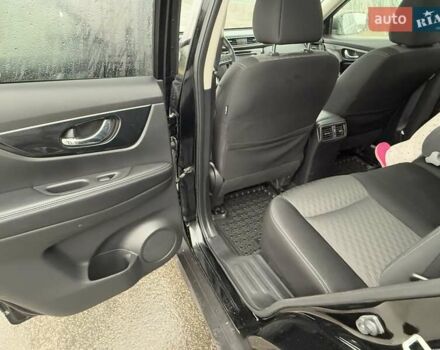 Черный Ниссан ИксТрейл, объемом двигателя 2 л и пробегом 80 тыс. км за 21900 $, фото 16 на Automoto.ua