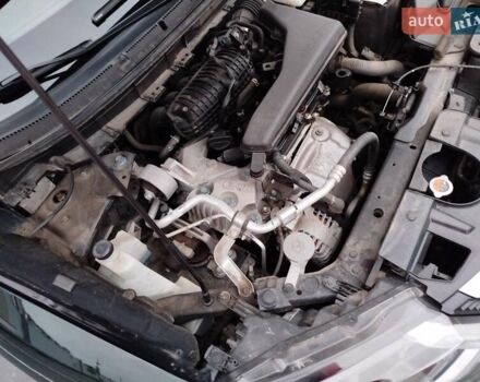 Черный Ниссан ИксТрейл, объемом двигателя 2.49 л и пробегом 54 тыс. км за 20800 $, фото 19 на Automoto.ua