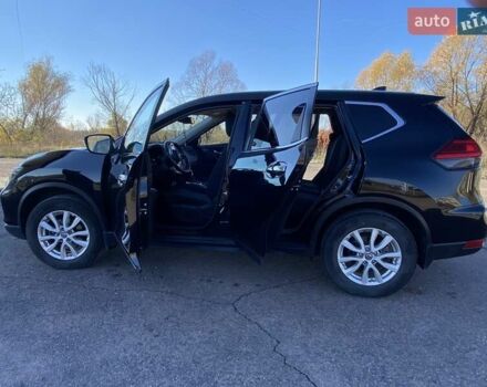 Чорний Ніссан ІксТрейл, об'ємом двигуна 1.6 л та пробігом 19 тис. км за 28000 $, фото 1 на Automoto.ua