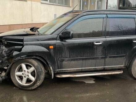 Черный Ниссан ИксТрейл, объемом двигателя 2 л и пробегом 335 тыс. км за 2379 $, фото 1 на Automoto.ua