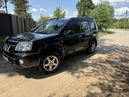 Ніссан ІксТрейл 2003 у Чернігові на Automoto.ua Чорний Ніссан ІксТрейл, об'ємом двигуна 2 л та пробігом 277 тис. км за 5800 $, фото 1 на Automoto.ua