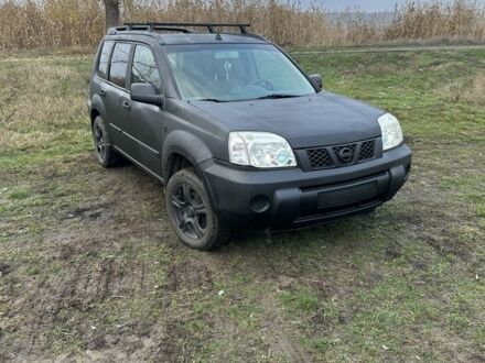 Черный Ниссан ИксТрейл, объемом двигателя 2.2 л и пробегом 401 тыс. км за 3150 $, фото 1 на Automoto.ua