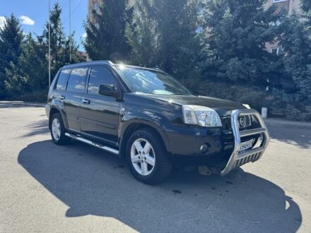Ниссан ИксТрейл 2005 в Краматорске на Automoto.ua Черный Ниссан ИксТрейл, объемом двигателя 2.5 л и пробегом 300 тыс. км за 5499 $, фото 1 на Automoto.ua