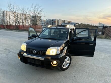 Ніссан ІксТрейл 2005 у Львові на Automoto.ua Чорний Ніссан ІксТрейл, об'ємом двигуна 2.2 л та пробігом 248 тис. км за 4000 $, фото 1 на Automoto.ua