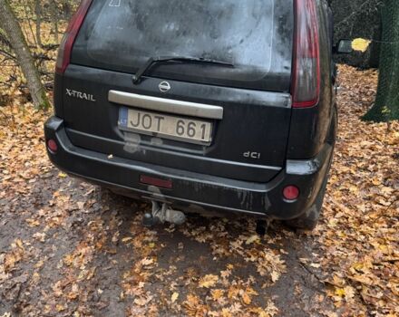 Ниссан ИксТрейл 2005 в Изюме на Automoto.ua Черный Ниссан ИксТрейл, объемом двигателя 2.2 л и пробегом 306 тыс. км за 2379 $, фото 1 на Automoto.ua