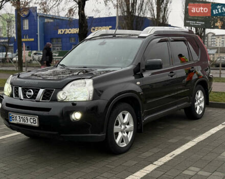 Черный Ниссан ИксТрейл, объемом двигателя 2.49 л и пробегом 197 тыс. км за 8888 $, фото 1 на Automoto.ua