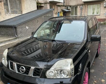 Чорний Ніссан ІксТрейл, об'ємом двигуна 2 л та пробігом 305 тис. км за 4299 $, фото 1 на Automoto.ua