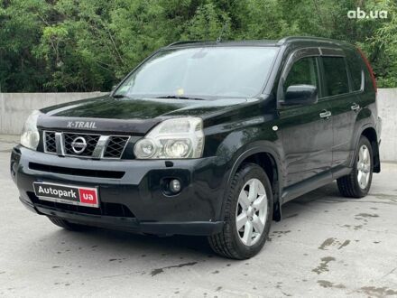 Ніссан ІксТрейл 2008 у Києві на Automoto.ua Чорний Ніссан ІксТрейл, об'ємом двигуна 2.5 л та пробігом 166 тис. км за 9990 $, фото 1 на Automoto.ua
