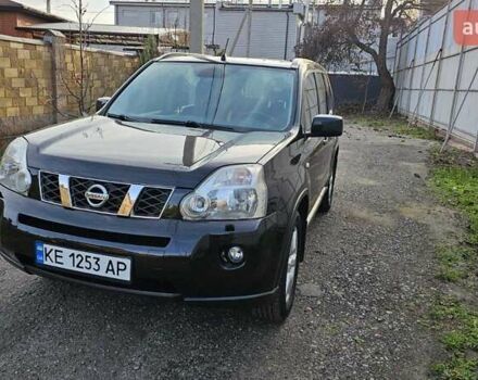 Черный Ниссан ИксТрейл, объемом двигателя 2 л и пробегом 230 тыс. км за 9000 $, фото 1 на Automoto.ua