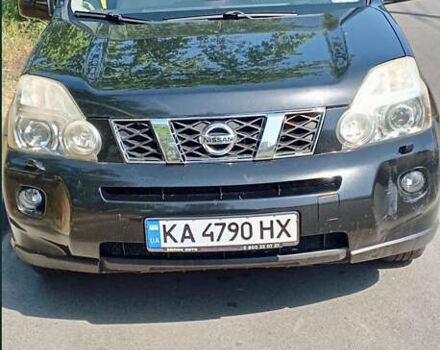 Черный Ниссан ИксТрейл, объемом двигателя 2.49 л и пробегом 170 тыс. км за 8300 $, фото 1 на Automoto.ua