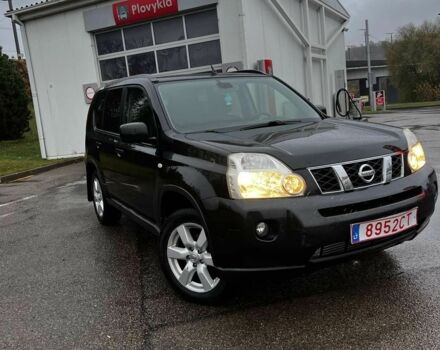 Черный Ниссан ИксТрейл, объемом двигателя 2 л и пробегом 240 тыс. км за 6500 $, фото 1 на Automoto.ua