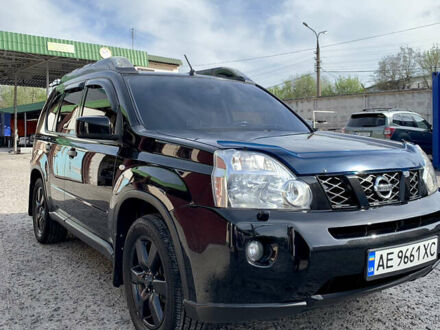 Ніссан ІксТрейл 2010 у Верхнеднепровске на Automoto.ua Чорний Ніссан ІксТрейл, об'ємом двигуна 2 л та пробігом 287 тис. км за 10800 $, фото 1 на Automoto.ua