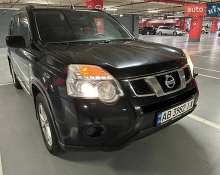 Черный Ниссан ИксТрейл, объемом двигателя 2 л и пробегом 183 тыс. км за 10500 $, фото 1 на Automoto.ua