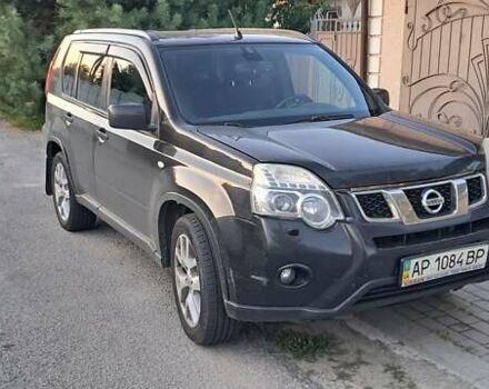 Чорний Ніссан ІксТрейл, об'ємом двигуна 2 л та пробігом 308 тис. км за 10500 $, фото 1 на Automoto.ua