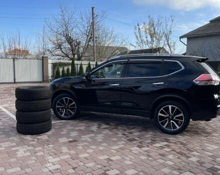 Черный Ниссан ИксТрейл, объемом двигателя 1.6 л и пробегом 186 тыс. км за 14750 $, фото 1 на Automoto.ua