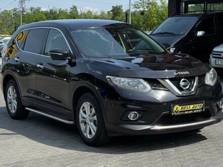 Ніссан ІксТрейл 2015 у Чернівцях на Automoto.ua Чорний Ніссан ІксТрейл, об'ємом двигуна 1.6 л та пробігом 298 тис. км за 14500 $, фото 1 на Automoto.ua