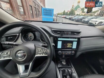 Чорний Ніссан ІксТрейл, об'ємом двигуна 2 л та пробігом 128 тис. км за 18500 $, фото 1 на Automoto.ua