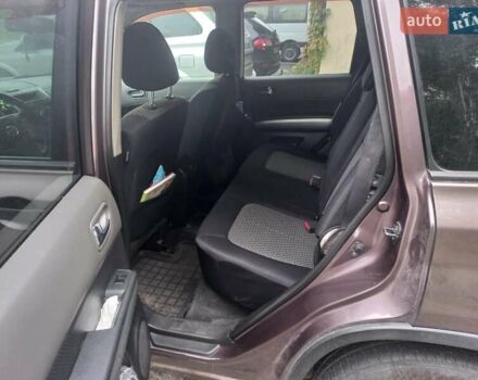 Фиолетовый Ниссан ИксТрейл, объемом двигателя 2 л и пробегом 265 тыс. км за 9200 $, фото 1 на Automoto.ua