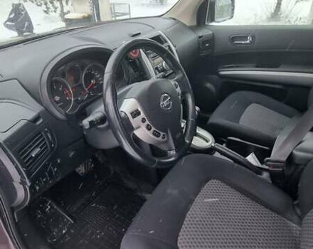 Фиолетовый Ниссан ИксТрейл, объемом двигателя 2 л и пробегом 237 тыс. км за 9100 $, фото 6 на Automoto.ua