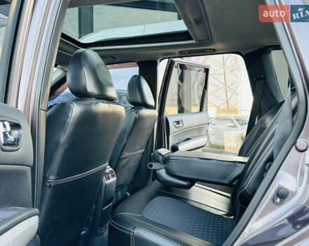 Фиолетовый Ниссан ИксТрейл, объемом двигателя 2 л и пробегом 190 тыс. км за 10800 $, фото 20 на Automoto.ua