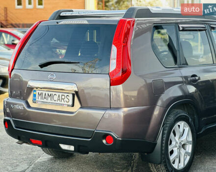 Фиолетовый Ниссан ИксТрейл, объемом двигателя 2 л и пробегом 190 тыс. км за 10800 $, фото 4 на Automoto.ua
