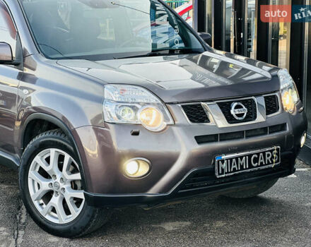 Фиолетовый Ниссан ИксТрейл, объемом двигателя 2 л и пробегом 190 тыс. км за 10800 $, фото 10 на Automoto.ua
